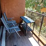 Apartment 2 Coastal Retreat *