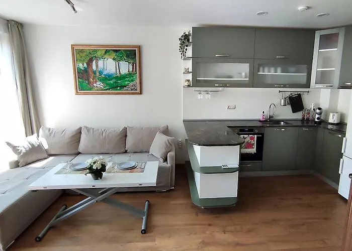 2 Coastal Retreat 아파트 바르나